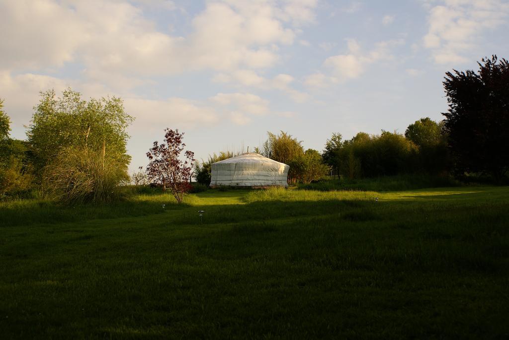 Le Refuge Du Clos Du Moulin Brionne Habitación foto